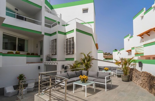 Esquinzo Apartment | Relax at Aparthotel Esquinzo Y Monte Del Mar with Ocean Views