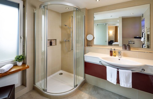 Muhlebach House | Top-Rated APARTHOTEL Familie Hugenschmidt with Spa & Kitchen