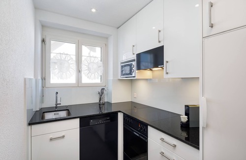 Muhlebach House | Top-Rated APARTHOTEL Familie Hugenschmidt with Spa & Kitchen