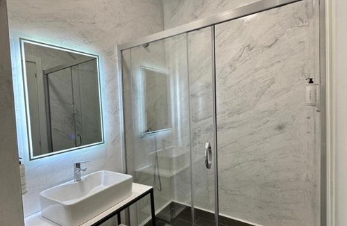 Tirana Apartment | Comfortable Stay at ApartHotel Folé with Breakfast Included