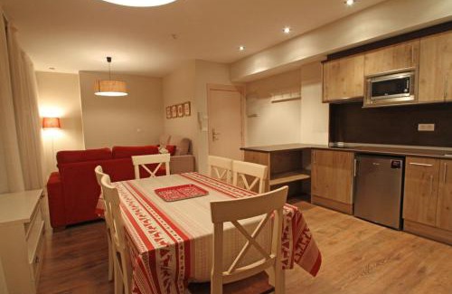 Sallent de Gallego Apartment | Child-Friendly Aparthotel Foratata with a 9.1/10 Rating