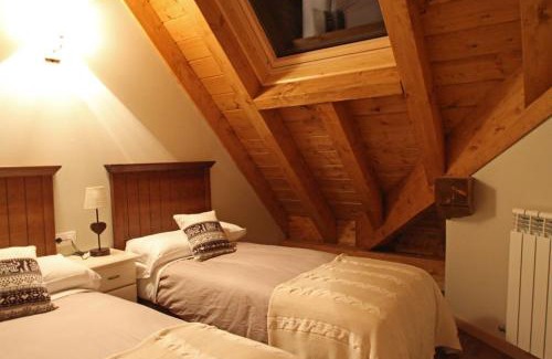 Sallent de Gallego Apartment | Child-Friendly Aparthotel Foratata with a 9.1/10 Rating