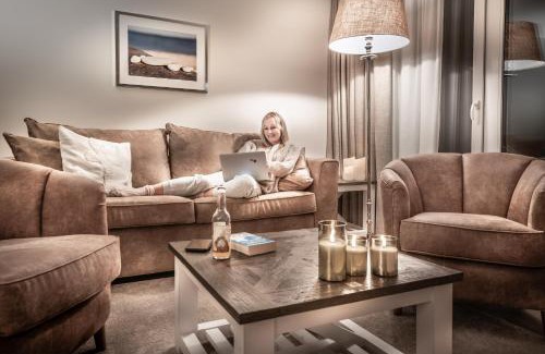 Wenningstedt-Braderup Apartment | Top-Rated Aparthotel Friesenhof with Hot Tub & Pet-Friendly