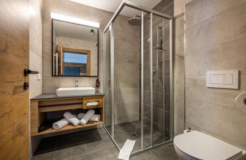 Flachau Apartment | Exceptional Stay at Aparthotel Fuxbau with Pool & Breakfast