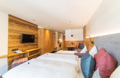 Nauders Apartment | Explore Aparthotel Hochland: Top-Rated 4-Star Retreat