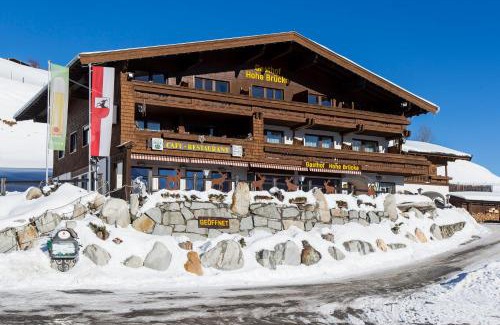 Mittersill Hotel | Explore Aparthotel Hohe Brücke with Spa and Hot Tub Access