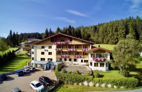 Auffach Hotel | Discover Ferienhotel Iris: Pet-Friendly & Family-Focused Stay