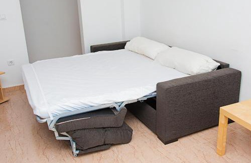 Malgrat de Mar Apartment | Pet-Friendly Aparthotel Iris with Outstanding 9/10 Ratings