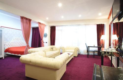 Galati Apartment | Discover Aparthotel Jolie: Family-Friendly & Pet Accessible