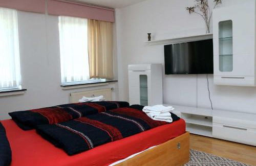 Frohnhausen Apartment | Family-Friendly Stay at Aparthotel Kompass A 102-103