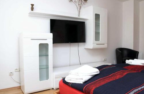 Frohnhausen Apartment | Family-Friendly Stay at Aparthotel Kompass A 102-103