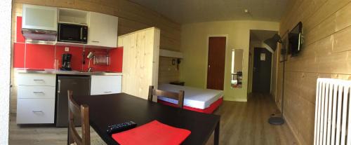 Bagneres-de-Luchon Hotel | Pet-Friendly Comfort at Aparthotel Le Petit Train