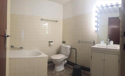 Bagneres-de-Luchon Hotel | Pet-Friendly Comfort at Aparthotel Le Petit Train