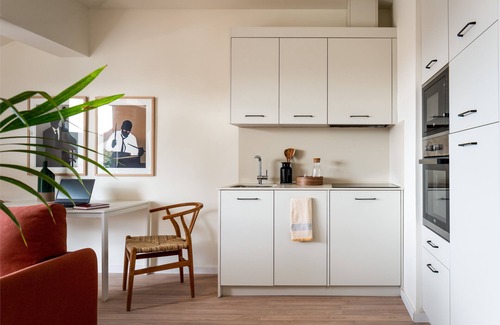 Lovaina Apartment | Discover Aparthotel Libere Vitoria: Pet-Friendly Retreat
