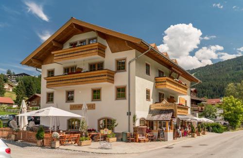 Filzmoos Apartment | Relax at Aparthotel Lieblingsplatz with Oceanfront Views