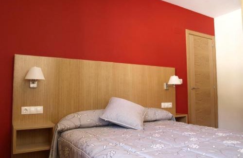 El Pueyo de Jaca Apartment | Discover Family-Friendly Comfort at Peña Telera Resort