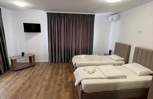 Cluj County Apartment | Family-Friendly Stay at Aparthotel Plevnei5 - 8/10 Rated