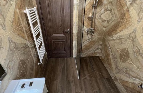 Cluj County Apartment | Family-Friendly Stay at Aparthotel Plevnei5 - 8/10 Rated
