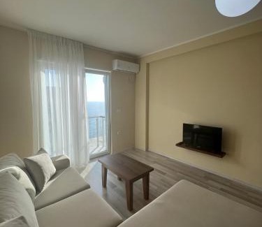 Shengjin Apartment | Discover Family-Friendly Comfort at Aparthotel Rana Hedhun