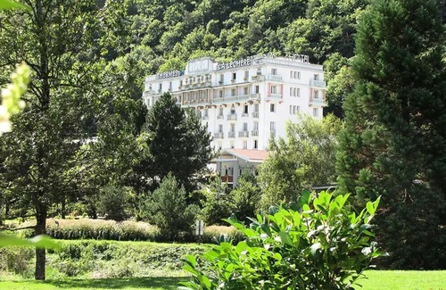 La Lechere Apartment | Pet-Friendly Appart'hôtel Rive Droite with Spa & Breakfast
