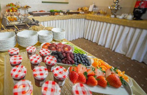 Frantiskovy Lazne Hotel | Family-Friendly Retreat at Hotel Three Lilies with Aquaforum