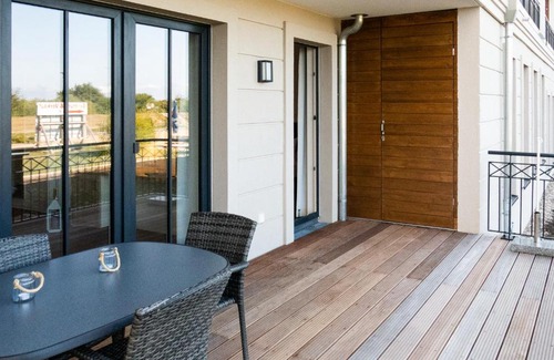 Boergerende-Rethwisch Apartment | Experience Oceanfront Bliss at Waterkant Suites