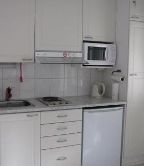 Akaslompolo Apartment | Family-Friendly Stay at Aparthotel YlläStar with Hot Tub