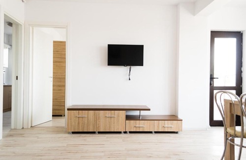 Navodari Apartment | Ocean View Retreat at Aparthotel Zada - 8/10 Guest Rated