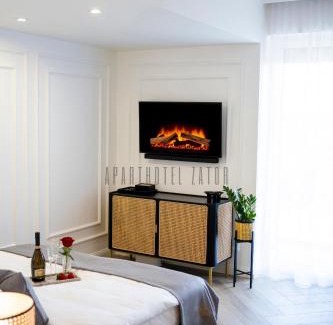 Zator Apartment | Relax at Aparthotel ZATOR Glam 52 with Jacuzzi & Spa