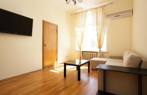 Central Administrative Okrug Apartment | Discover ApartLux Znamenka: Pet-Friendly & Accessible Stay