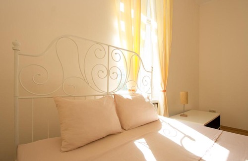 Central Administrative Okrug Apartment | Discover ApartLux Znamenka: Pet-Friendly & Accessible Stay