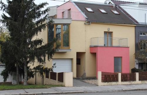Brno Apartment | Ideal Stay at Apartmán 2 with Kitchen & High Ratings