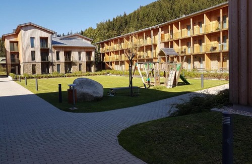 Spindleruv Mlyn Apartment | Top-Rated Apartmán 315 in Špindlerův Mlýn with Hot Tub