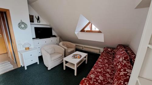 Rokytnice nad Jizerou Apartment | Cozy Apartment 6 Steps from Slopes with Spa Amenities