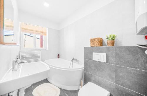 Kasperske Hory Apartment | Pet-Friendly Retreat at Apartmán Barula with 9.5 Rating