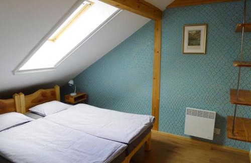 Vsen Apartment | Family-Friendly Bellevue Apartment in Český ráj, Rated 9.5