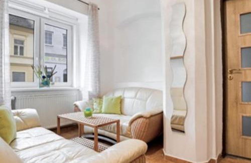 Ceska Lipa Apartment | Pet-Friendly Stay at Apartmán Centro - Family Welcoming Comfort