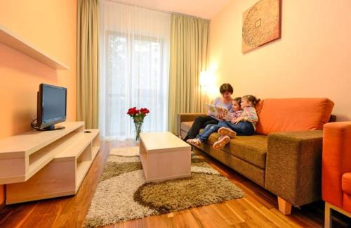 Strbske Pleso Apartment | Cozy Apartmán Crocus 415 with Spa and Hot Tub Access