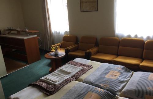 Piestany Apartment | Discover Apartmán Darmon: Pet-Friendly with Spa & Hot Tub