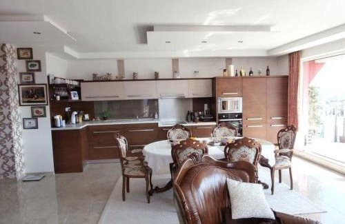Banska Bystrica Apartment | Top-Rated Apartmán Deluxe with Family-Friendly Amenities