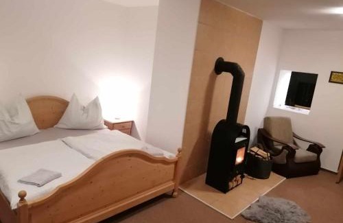 Hostinne Apartment | Guest Rated 10/10: Family-Friendly Apartmán Dobrá mysl