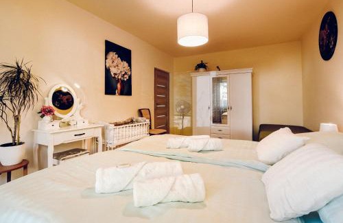 Banska Stiavnica Apartment | Guest Rated 9.4: Family-Friendly Apartmán Dobré ráno
