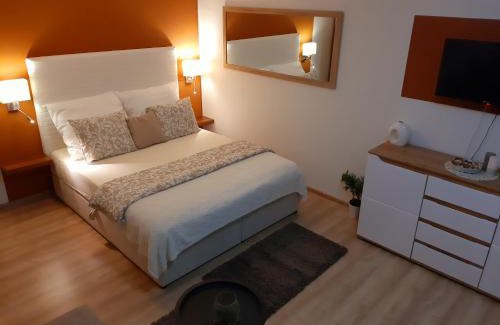 Znojmo Apartment | Family-Friendly Stay at Apartmán Hanka - 9.5/10 Rated