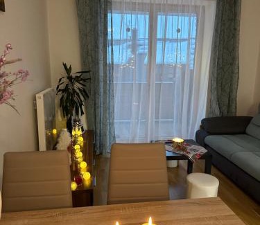 Cerny Dul Apartment | Pet-Friendly Apartmán Jitka - Slunečná louka Awaits You