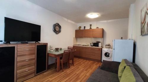 Obzor Apartment | Oceanfront Pet-Friendly Retreat at Apartmán Katka, Obzor