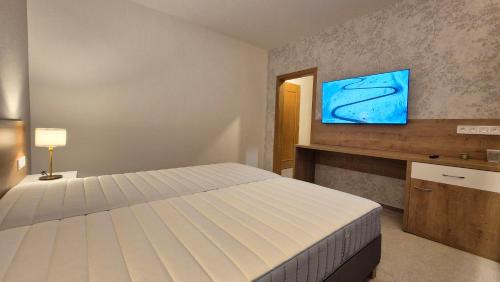 Zilina Apartment | Cozy Apartmán Kragujevská with Breakfast & Hot Tub