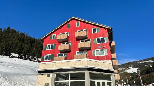 Pec pod Snezkou Apartment | Family-Friendly Apartmán Krakonoš 431 with Great Amenities