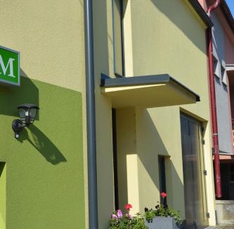 Hluk Apartment | Family-Friendly Stay at Apartmán Květinový Dům, Rated 9.1