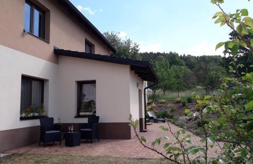 Kajov Apartment | Oceanfront Getaway at Apartmán L M - Rated 9.4 by Guests