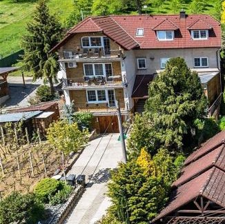 Buchlovice Apartment | Highly Rated Child-Friendly Apartmán LUKA for Your Stay